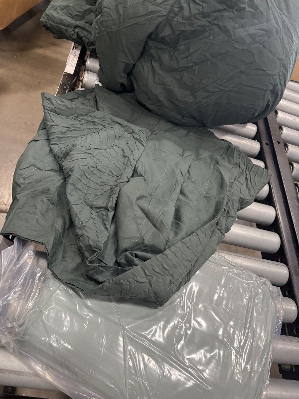 Photo 1 of (king) (used/fair) Geniospin King Size Comforter Set - 7 Pieces Dark Green Bedding Set, Botanical Textured Comforter Bed Set, All Season Lightweight Bed in a Bag with Comforter, Sheets, Pillowcases & Shams