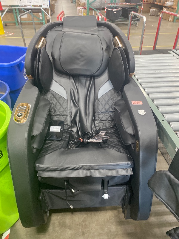 Photo 1 of ** SEE NOTES **
MEROUS 4D Zero Gravity Massage Chair Recliner, SL-Track Shiatsu Massage Chair Full Body with Voice Control,Body Scan,Waist Heating,Bluetooth,Foot Rollers,32 Airbags&Extended Footrest (Gray)