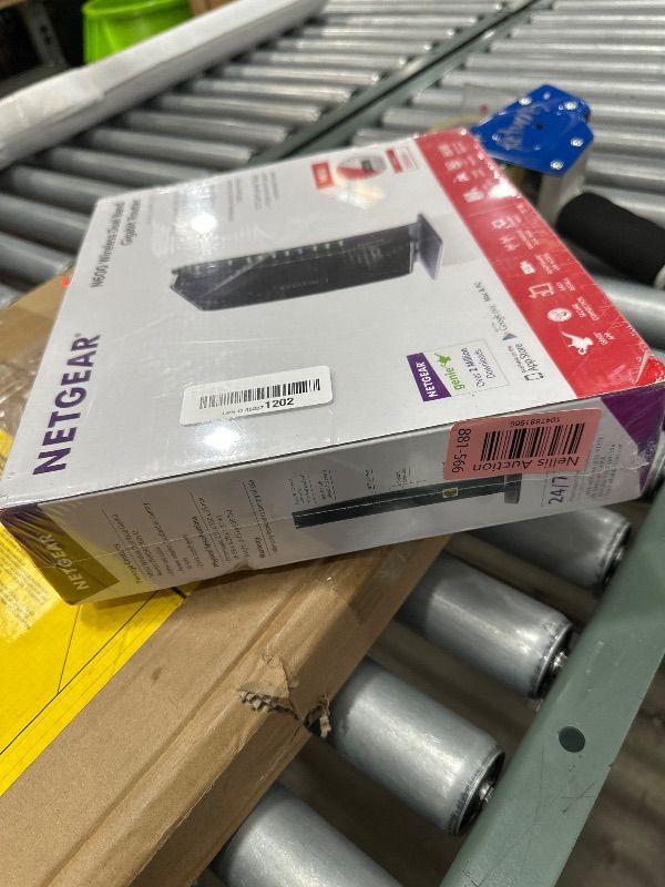 Photo 1 of ** FACTORY SEALED ** Netgear C3700-100NAS N600 (8x4) WiFi DOCSIS 3.0 Cable Modem Router (C3700) Certified for Xfinity from Comcast, Spectrum, Cox, Spectrum & More