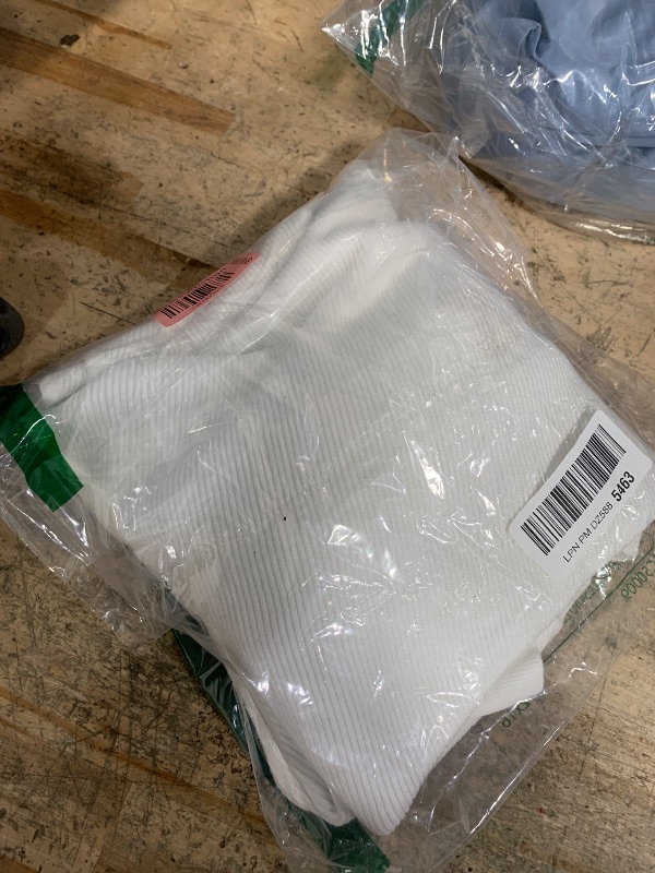 Photo 1 of ***(HEAVILY USED/ STAINED)***Zenlonr Women's Fall Sweaters 2025 Casual Long Batwing Sleeve Loose Off Shoulder Knit Pullovers Jumper Tops(White,Medium)