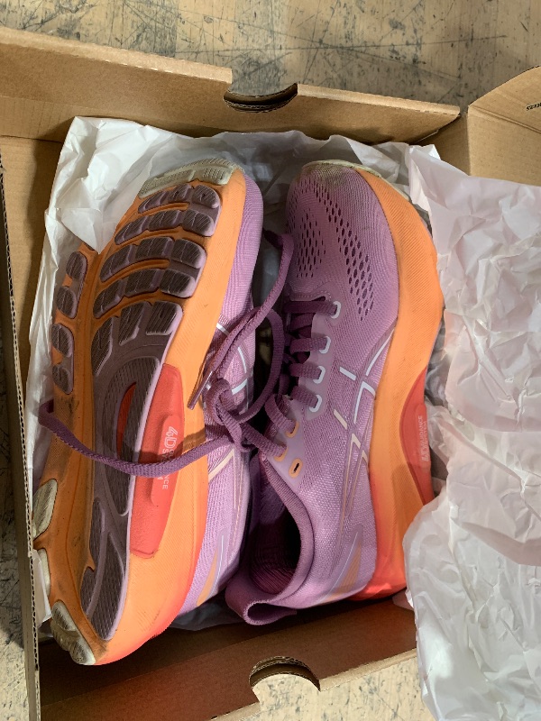 Photo 1 of  USED  ASICS Women's Gel-Kayano 31 Running Shoes, 5.5, Light UBE/White