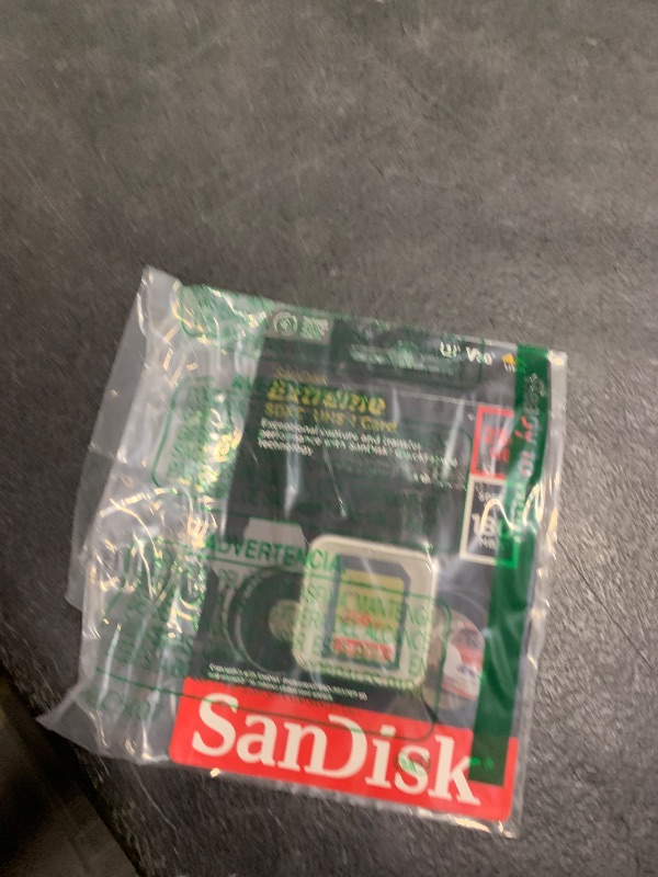 Photo 1 of SanDisk 256GB Extreme SDXC UHS-I Memory Card - C10, U3, V30, 4K, UHD, SD Card - SDSDXVV-256G-GNCIN