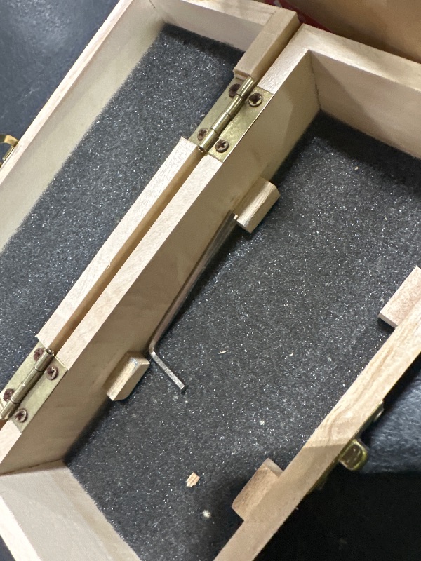 Photo 1 of Accusize Industrial Tools 6 inch Professional Master Precision Level in Fitted Box, Accuracy 0.0002''/10'', S908-C606