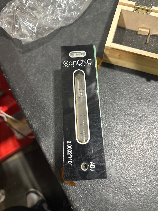 Photo 1 of Accusize Industrial Tools 6 inch Professional Master Precision Level in Fitted Box, Accuracy 0.0002''/10'', S908-C606