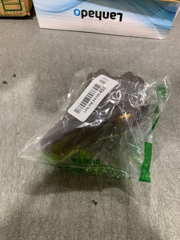 Photo 1 of Mattel Jurassic World Rebirth Micro Adventure Playset, Spinosaurus Head Opens to 4 Interactive Features, 3 Micro Figures, Dinosaur Toy