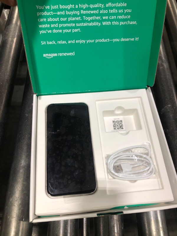 Photo 1 of Apple iPhone 15 Pro Max, 256GB, White Titanium - Unlocked (Renewed Premium)