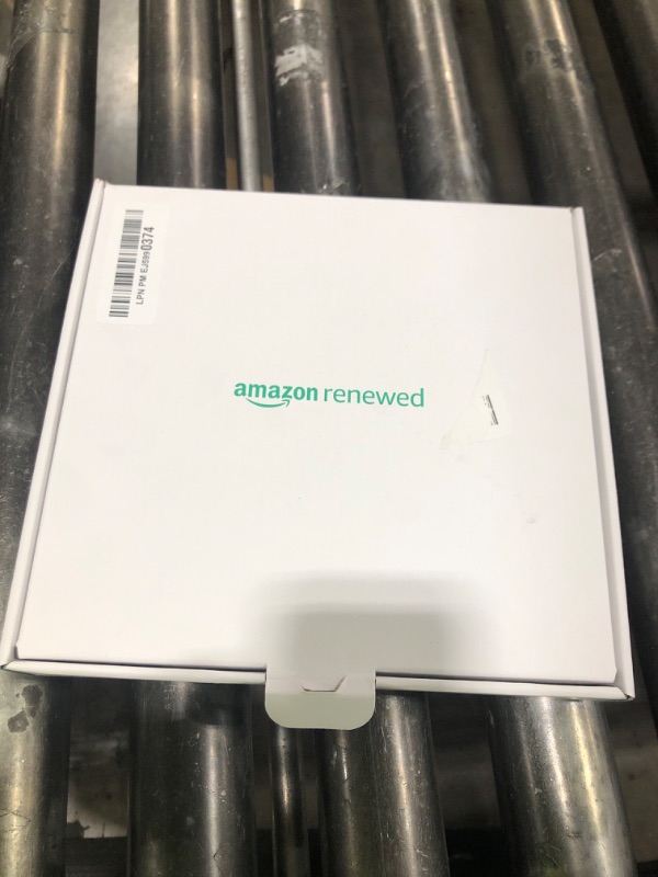 Photo 1 of Apple iPhone 16 Pro, US Version, 128GB, Black Titanium - Unlocked (Renewed Premium)