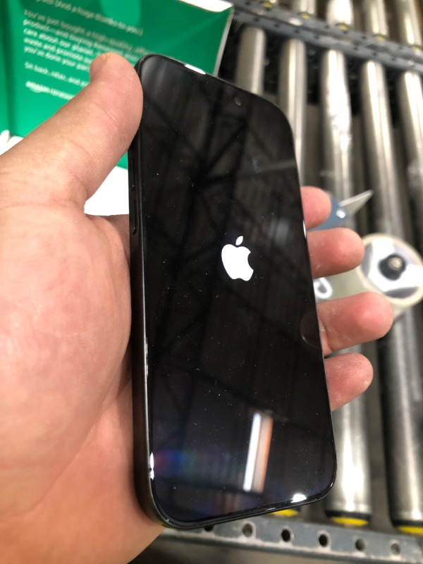 Photo 1 of Apple iPhone 16 Pro, US Version, 128GB, Black Titanium - Unlocked (Renewed Premium)
