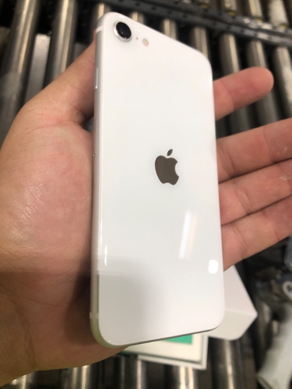 Photo 1 of Apple iPhone SE (2nd Generation), 64GB, White, Unlocked (Renewed Premium)