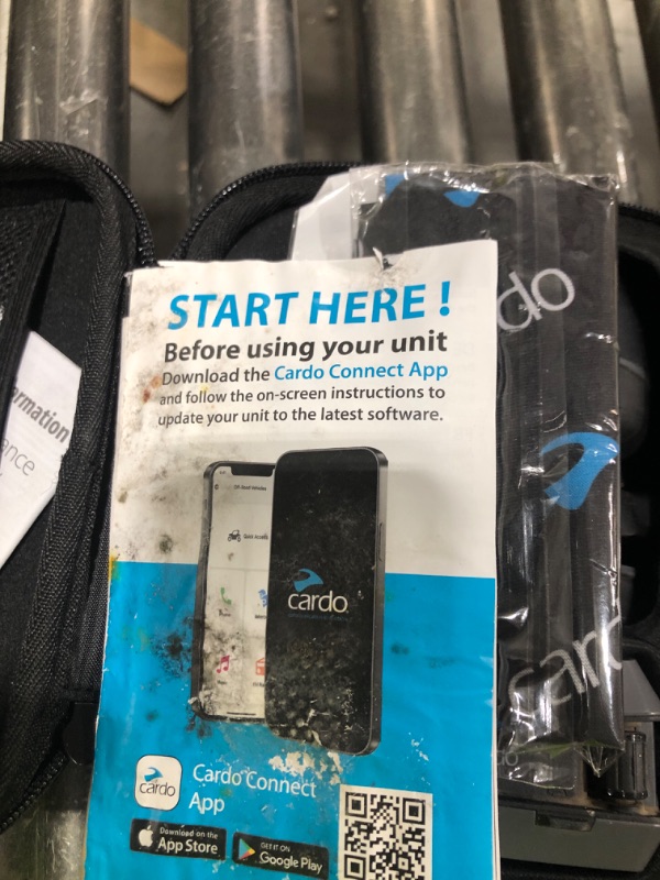 Photo 1 of CARDO PACKTALK 
EDGEPHONES