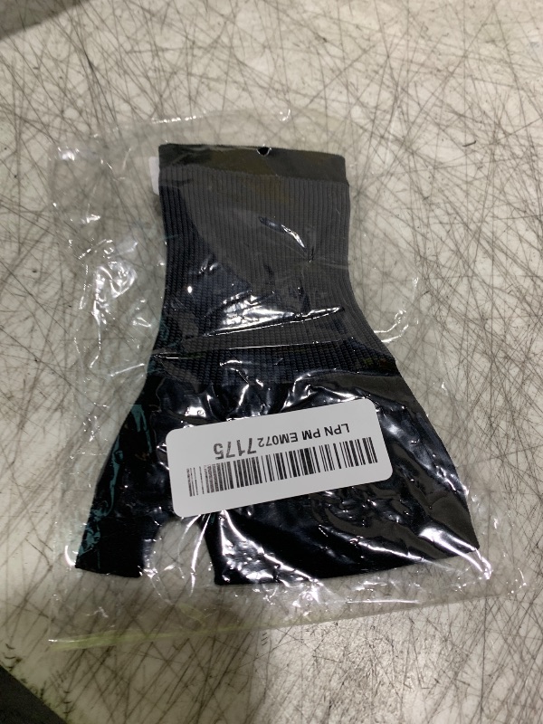 Photo 1 of Neo-G Wrist and Thumb Support for Arthritis, Joint Pain, Tendonitis, Sprain - Wrist Brace Wrist Compression Hand Support - S - Black