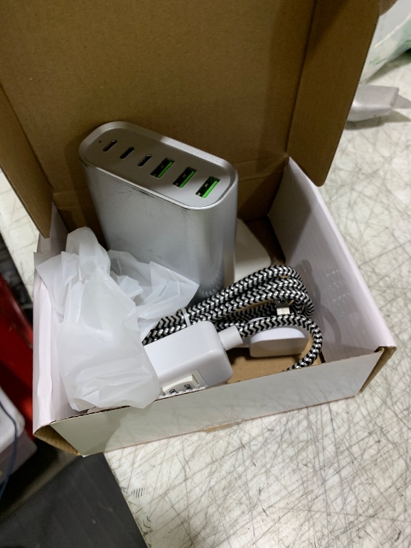 Photo 1 of gan 200w usb charger