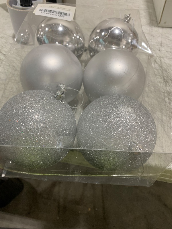 Photo 1 of 3.94" Large Christmas Balls Shatterproof Silver Christmas Ornaments 6 Pcs Big Christmas Ornaments Balls for Christmas Tree Holiday Wedding Party Decoration