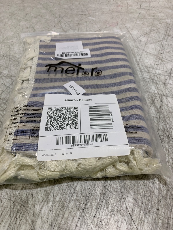 Photo 1 of meioro Table Cloth Blue White Striped Tablecloth with Tassels Cotton Linen Dust-Proof Table Cover for Dining Buffet Kitchen Picnic Tables, Parties Holiday Indoor Outdoor Tablecloths (39x55 Inch)