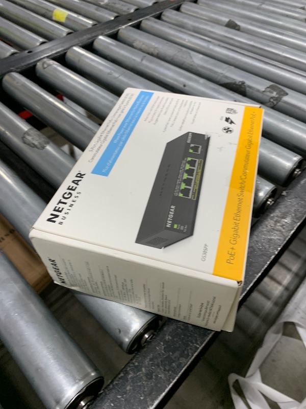 Photo 1 of NETGEAR 5-Port Gigabit Ethernet Unmanaged PoE Switch (GS305PP) - with 4 x PoE+ @ 83W, Desktop or Wall Mount
