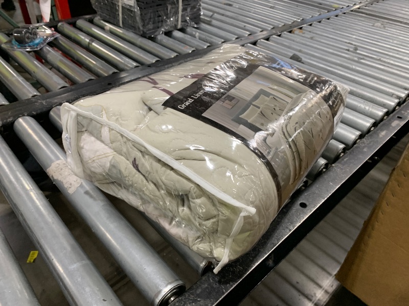 Photo 1 of GrandLinen 3-Piece Fine Printed Oversize (118" X 95") Quilt Set Reversible Bedspread Coverlet (California) Cal King Size Bed Cover (Taupe, Brown, White Tulip Floral)