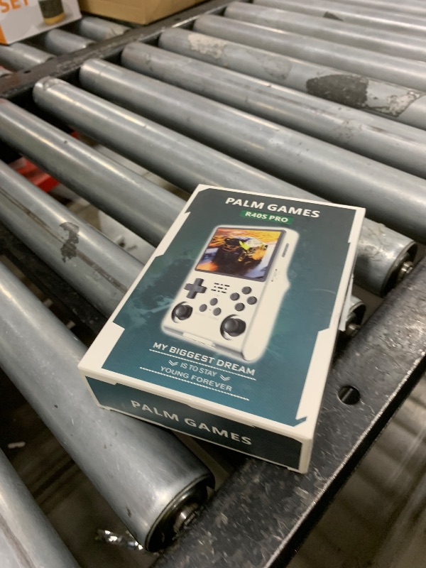 Photo 1 of R40S Pro Handheld Game Console, Over 30,000 Pre-Installed Games, More Than 20 Retro Emulator Systems, 3.5 inch IPS Full-View HD Screen?256GB (Gray)