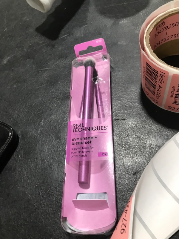 Photo 1 of Real Techniques Eye Shade & Blend Makeup Brush Trio, For Eyeshadow & Liner, Makeup Tools for Shaping & Grooming Brows, Defined Makeup Look, Synthetic Bristles, Vegan & Cruelty-Free, 3 Count