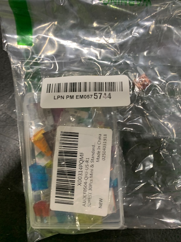 Photo 1 of JOREST 30Pcs Mini & Standard Car Fuse Assortment Kit, 15 Mini Blade Fuses Automotive + 15Standard Auto Fuses - for Car/RV/Truck/Motorcycle(2Amp 3A 5A 7.5A 10A 15A 20A 25A 30A 35A 40A)