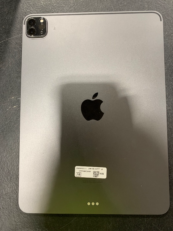 Photo 1 of Apple 2021 11-inch iPad Pro (Wi-Fi, 256GB) - Space Gray (Renewed)