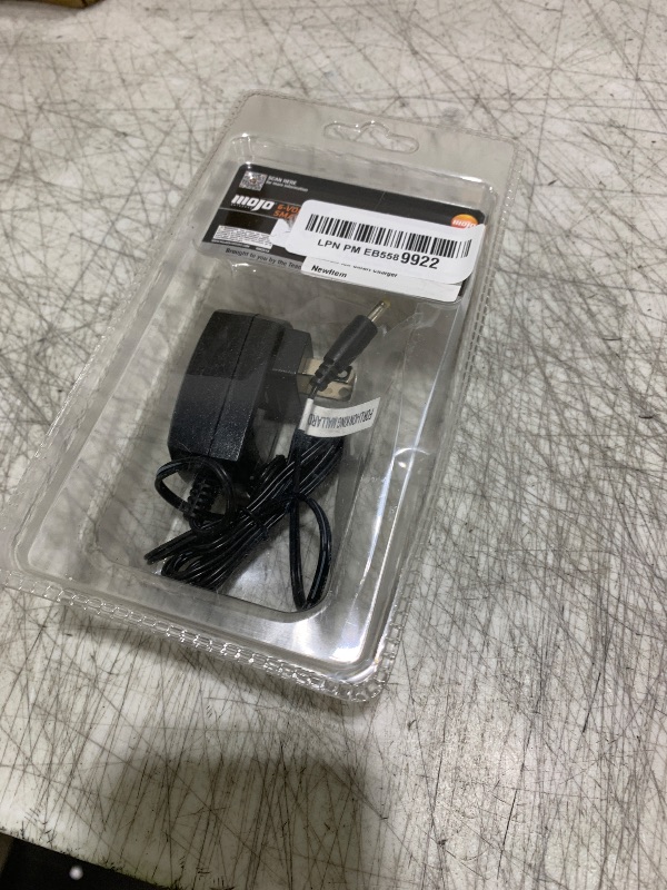Photo 1 of MOJO Elite Series King Mallard Replacement 6-Volt Rechargeable Duck Decoy Battery, Lithium Ion Smart Charger