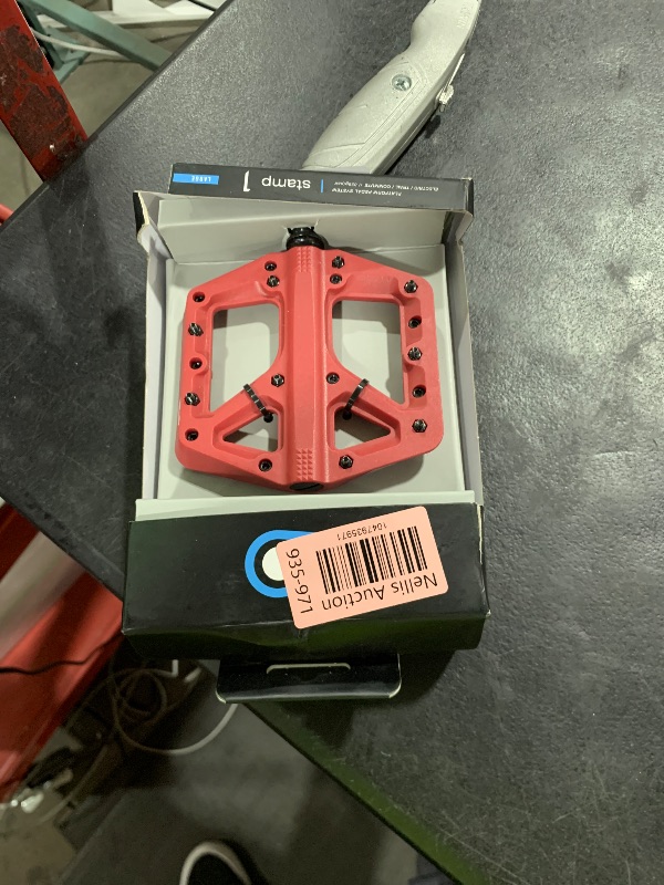 Photo 1 of Crankbrothers Stamp 1 Large Red