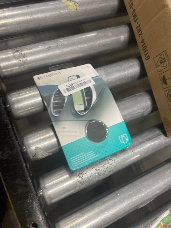 Photo 1 of Logitech +Trip One-Touch Smartphone Airvent Magnetic Car Mount