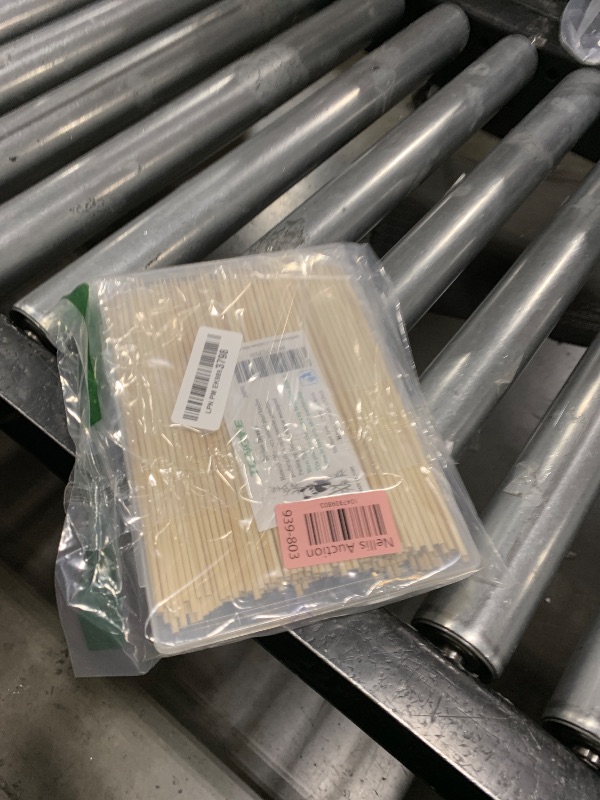 Photo 1 of [200 PCS] 8 inch Bamboo Skewers, Premium Wooden Skewers without Splinters, Skewers for Grilling, BBQ, Appetizer, Fruit Kabobs, Chocolate Fountain, Cocktail Toothpicks, and Food Skewer Sticks.