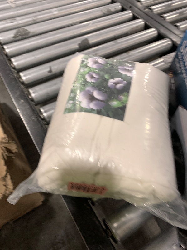 Photo 1 of LUMANSUO 200GSM Throw Natural Cotton Quilt Batting for Quilting (60"x78")