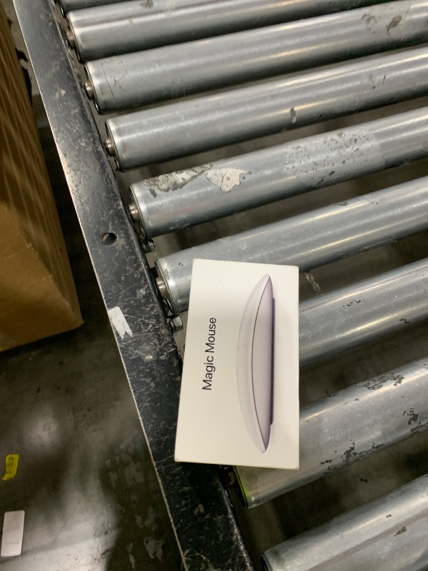 Photo 1 of Apple Magic Mouse - White Multi-Touch Surface ???????