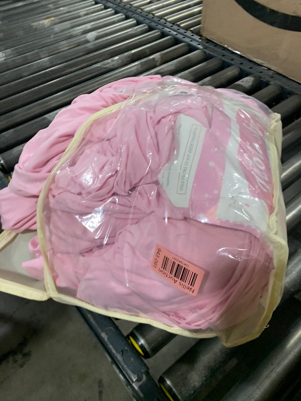 Photo 1 of leegleri 6 Pack 60Inch Pink Spandex Round Tablecloths, Stretchy 60inch Fitted 5FT Round Table Cloths, Wrinkle Free Skirt for Wedding Party Dining Banquet