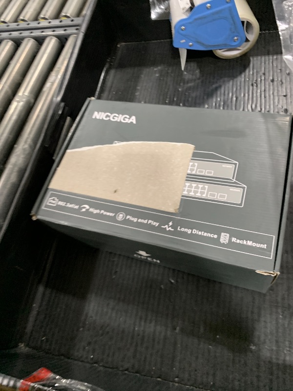 Photo 1 of 24 Port PoE Switch Unmanaged, 24 Port PoE+@400W, 2 Gigabit Uplink Ports, NICGIGA 26 Port Network Power Over Ethernet Switch, VLAN Mode, 250m Extend, 19 inch RackMount, Plug and Play.