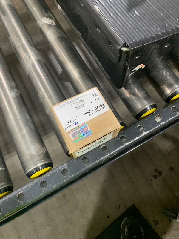 Photo 1 of Genuine Hyundai 96120-3X000 Aux and USB Jack Assembly