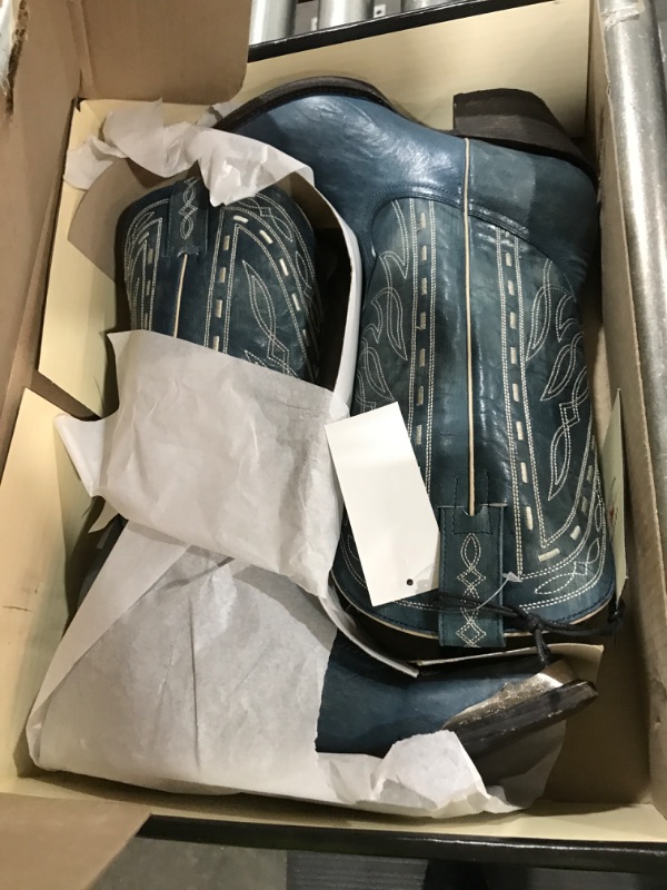 Photo 1 of SIZE 10 MEN BOOTS 