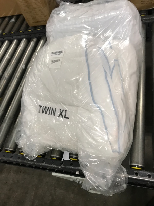 Photo 1 of Sealy Dreamlife 3” Gel Memory Foam Twin XL Mattress Topper with 1” Quilted Cooling Cover, SealyComfort Gel Foam, SealyCool Poly Blend Cover