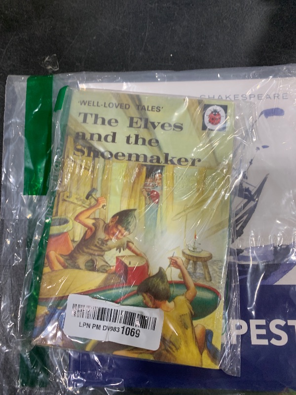 Photo 1 of The Elves and the Shoemaker (Well-Loved Tales)