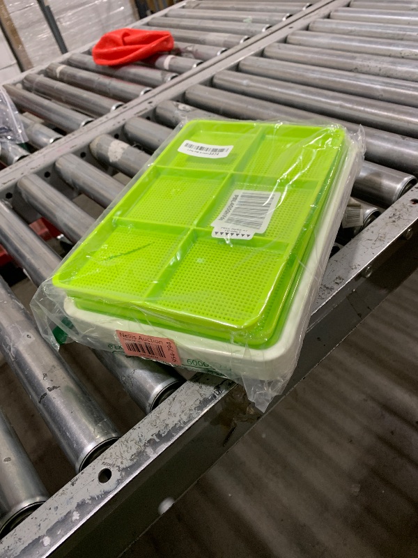 Photo 1 of SUNPRO 3-Pack Seed Sprouter Tray BPA Free PP Soil-Free Big Capacity Healthy Wheatgrass Grower Sprouting Container Kit (3Packs,Green Mesh Tray with 6 Zone,White Bottom Tray)