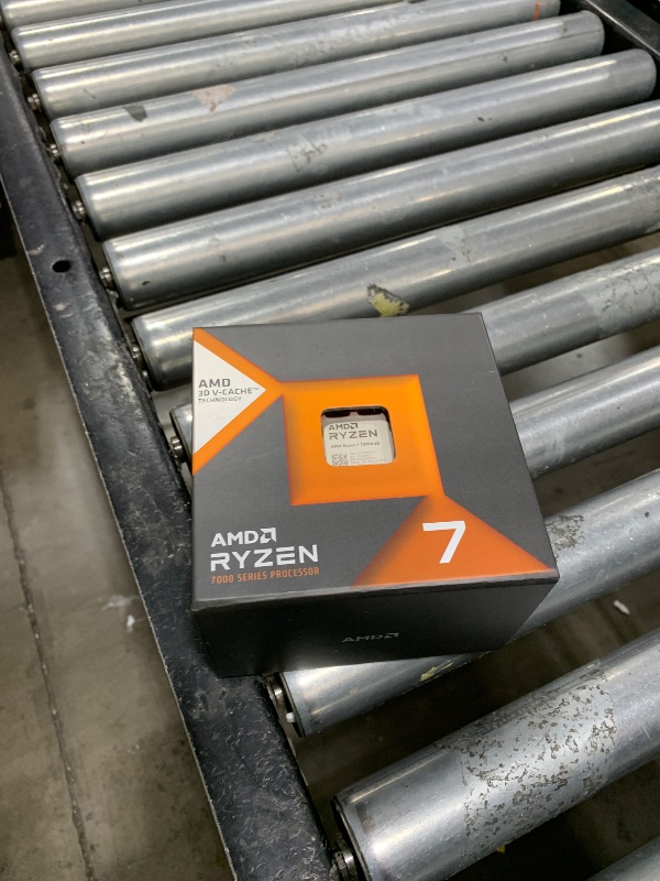 Photo 1 of AMD Ryzen 7 7800X3D 8-Core, 16-Thread Desktop Processor
