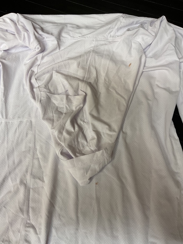 Photo 1 of SEE NOTES PICTURES……..Bashafo Sun Shirts for Women Quick Dry Long Sleeve UV Protection Cooling Workout Gym Tops with Thumb Hole (White,M)