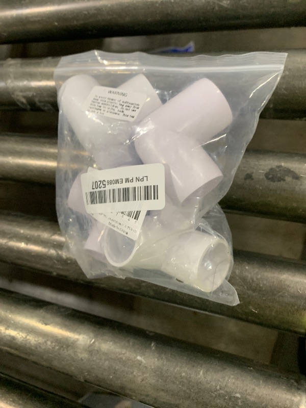 Photo 1 of Biaungdo 4 Pcs 3/4"" PVC Pipe Fitting, 3 Way Elbow Pipe Connector Furniture Grade Corner Fittings PVC Elbow Fitting for DIY Shelf Garden Support PVC Structure?White?, 0.75 Inch