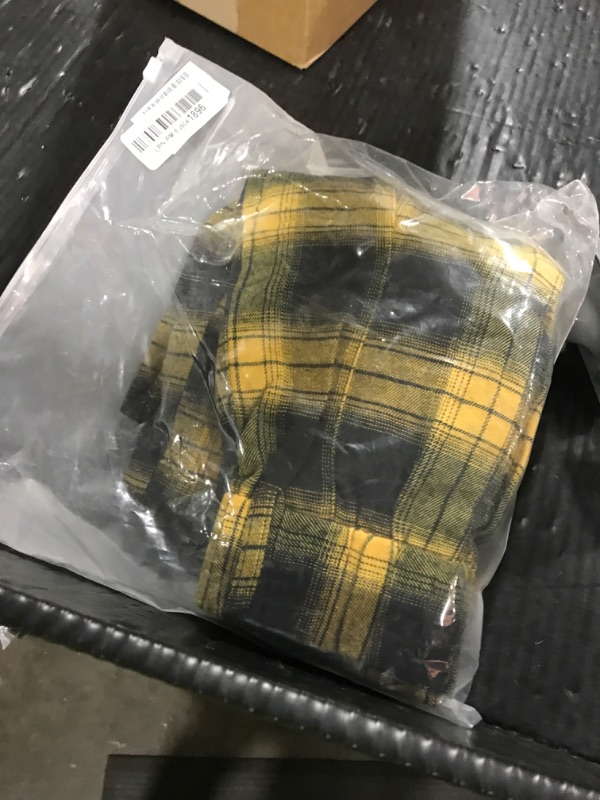 Photo 1 of GRAJTCIN Men's Utility Kilt Scottish & Irish Tartan Kilt, Yellow & Black, Size 34, 28 Inch Waist, Adult Men's Kilt