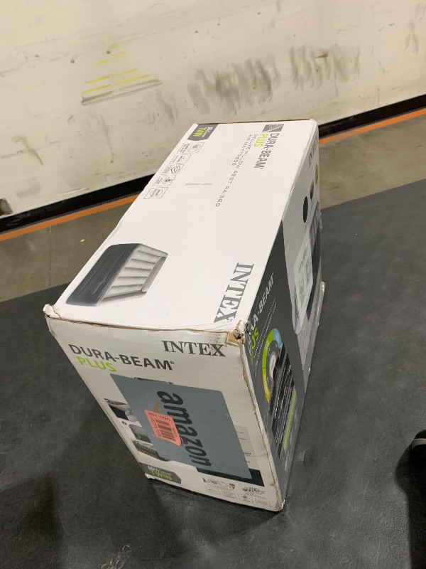 Photo 1 of Intex 64131ED Dura-Beam Plus Deluxe Pillow: Fiber-Tech – Twin Size – Built-in Electric Pump – 16.5in Bed Height – 300lb Weight Capacity