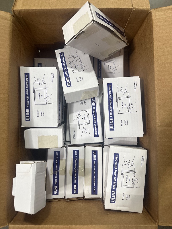 Photo 1 of Press-On Vinyl Envelopes - 2 x 3 1?2" - 20 packs of 50 a carton
