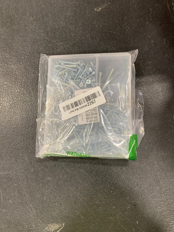 Photo 1 of 220Pcs Wood Screws Assortment Kit, High-Hardness Drywall Screws, Premium Assorted Long Screws Set Suitable for Drywall. They Come in 5 Sizes (#6 x 5/8", #6 x 3/4", #6 x 1, #6 x 1-1/4", #8 x 1-1/2")