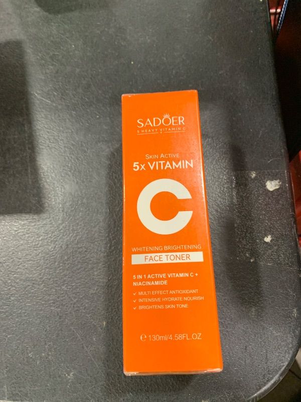 Photo 1 of 5X Vitamin C Korea Serum for Face 30ML,SADOER Hydrating Face Essence,Hyaluronic Acid, Centella For Dull Facial Skin,Uneven Tone,Fine Lines,Pores, Dry Skin, Morning & Evening Skincare Women Gift
