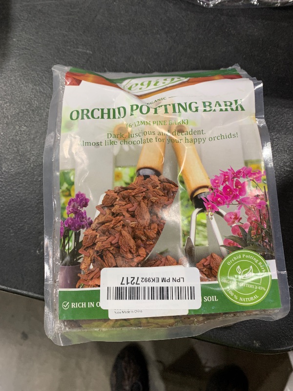 Photo 1 of Legigo 2 Quarts Organic Orchid Potting Bark- All Natural Orchid Bark Potting Mix Pine Bark Wood Chips for Houseplant Mulch, Orchid Plants Root Development, Mulch for Potted Plants