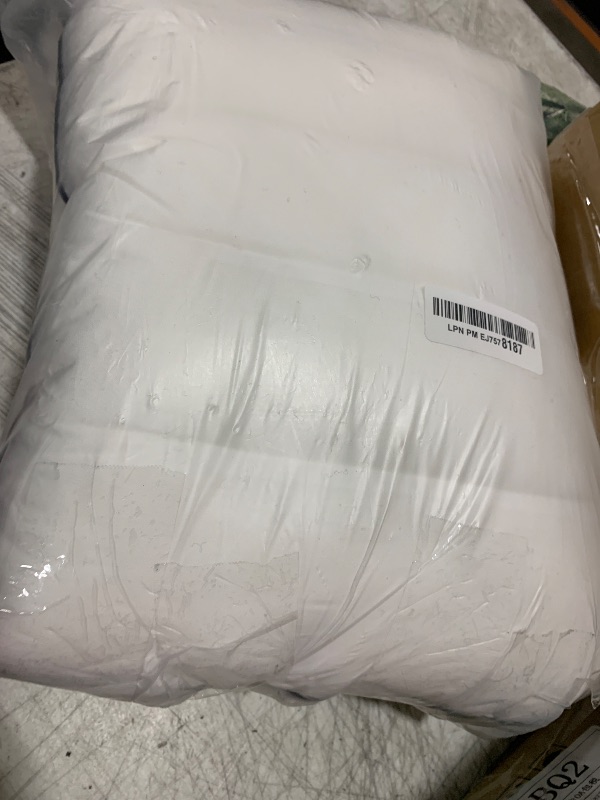 Photo 1 of MINUPWELL Ultra Thin Pillows, Flat Pillows for Sleeping Thin with 7D 2.5 in Height Support, Slim Bed Pillows for Stomach Sleeper,Low Profile Pillow Standard Size - 18x26 in