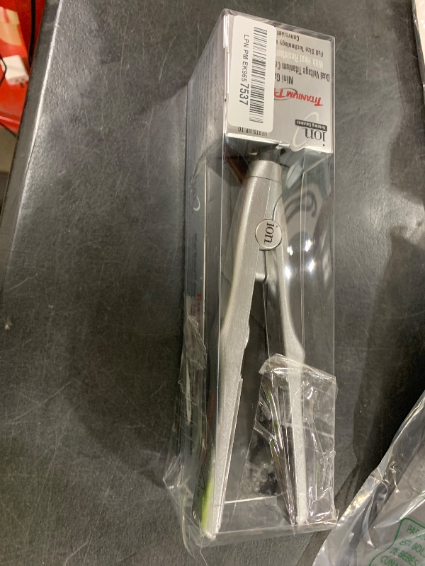 Photo 1 of Ion Titanium Ceramic Travel Gator Iron 1 Inch