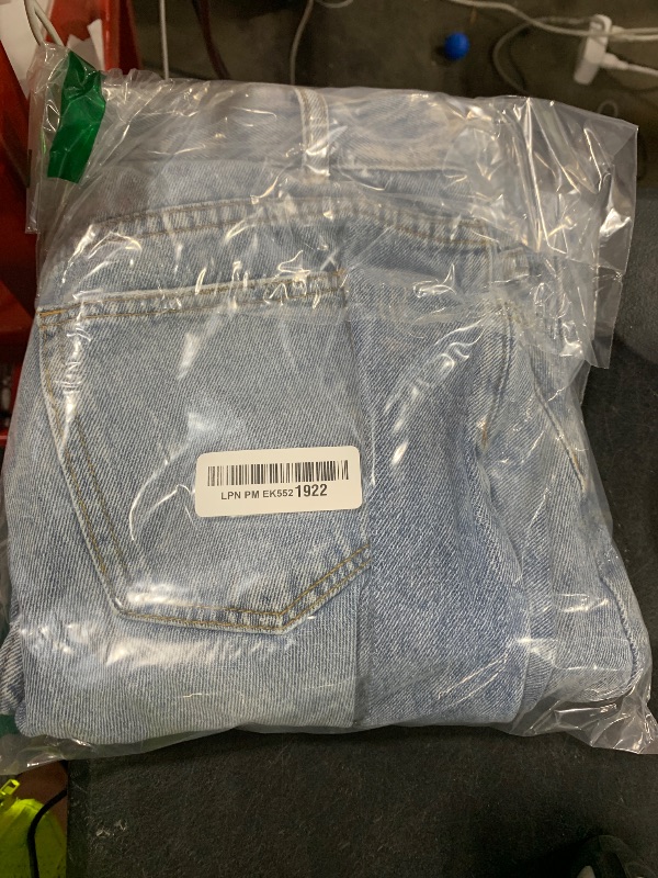 Photo 1 of Floerns Women's High Waist Boyfriend Straight Leg Ripped Jeans Distressed Denim Pants Light Blue X-Large