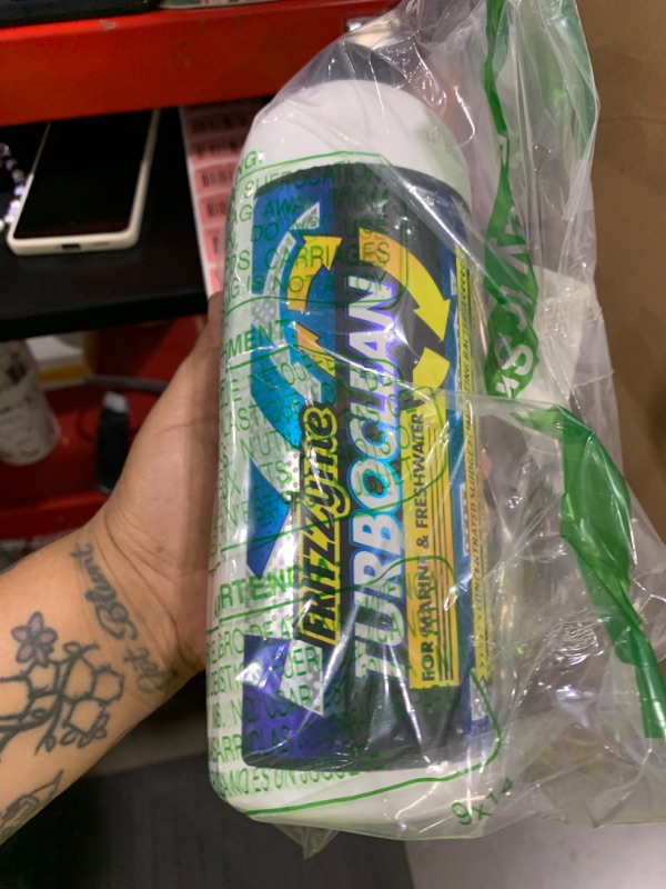 Photo 1 of Fritz Aquatics AFA83304 Fritzzyme 360-Freshwater Cleaner for Aquarium, 32-Ounce